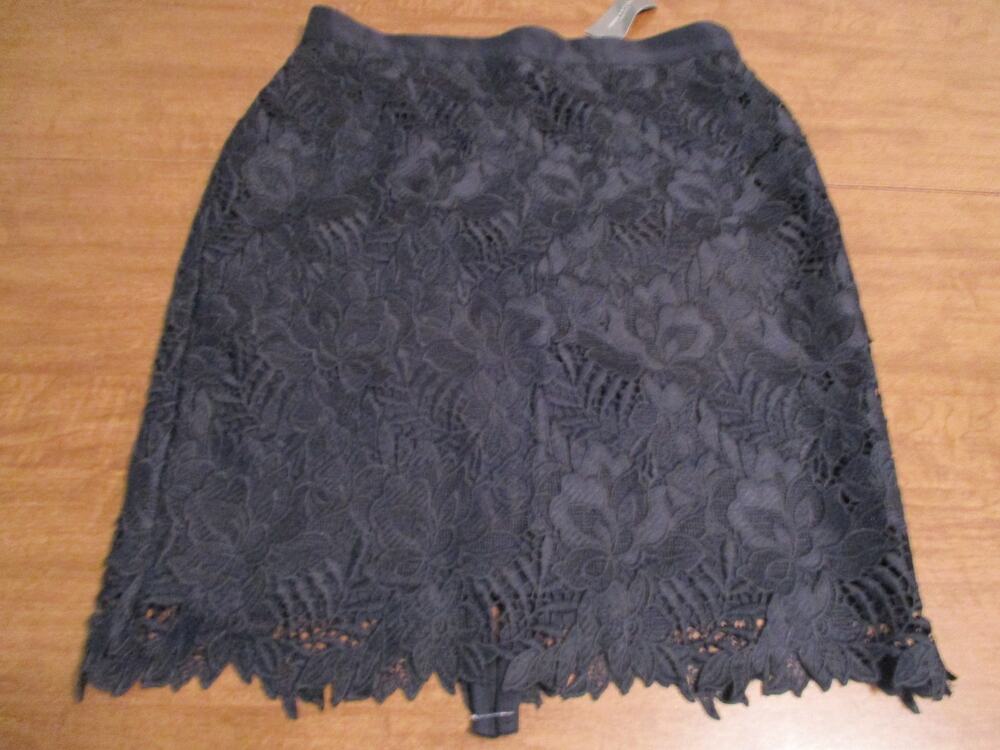 ANN TAYLOR BLACK LACE LINED SKIRT PETITE SIZE 4